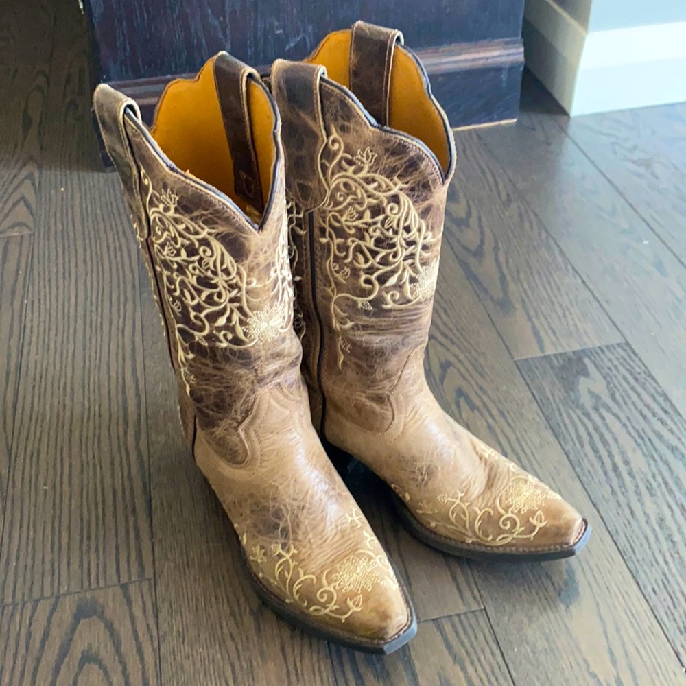 Laredo Women's Jasmine Snip Toe Cowgirl Boots
